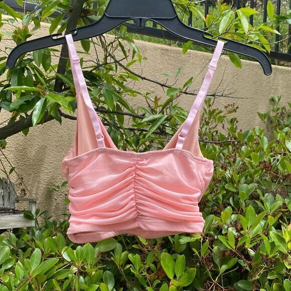 Fashion Nova Flowey Peach Crop Top/Cami. Size XS. NWT - Picture 3 of 7